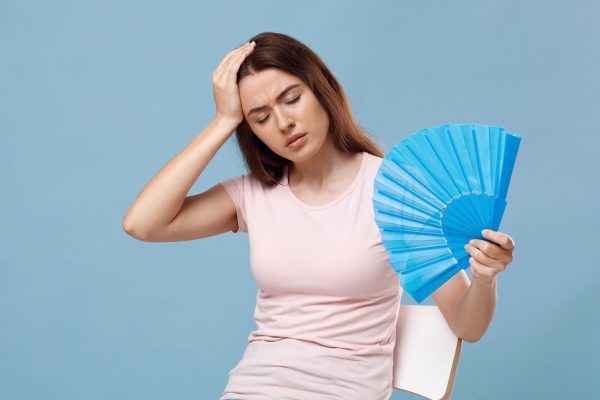 Early symptoms of perimenopause: how to recognize them and what to do?