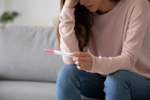 ¿Qué otras causas pueden estar detrás de los abortos de repetición?